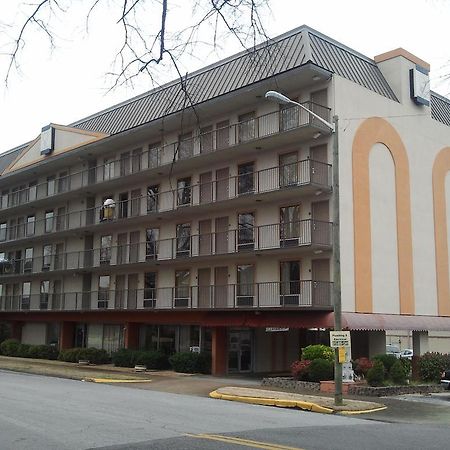 Studio 9 Inn & Suites Decatur Exterior photo